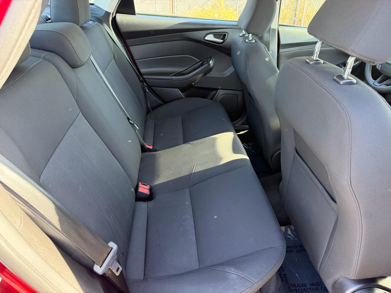 Ford Focus SE Sedan 2015