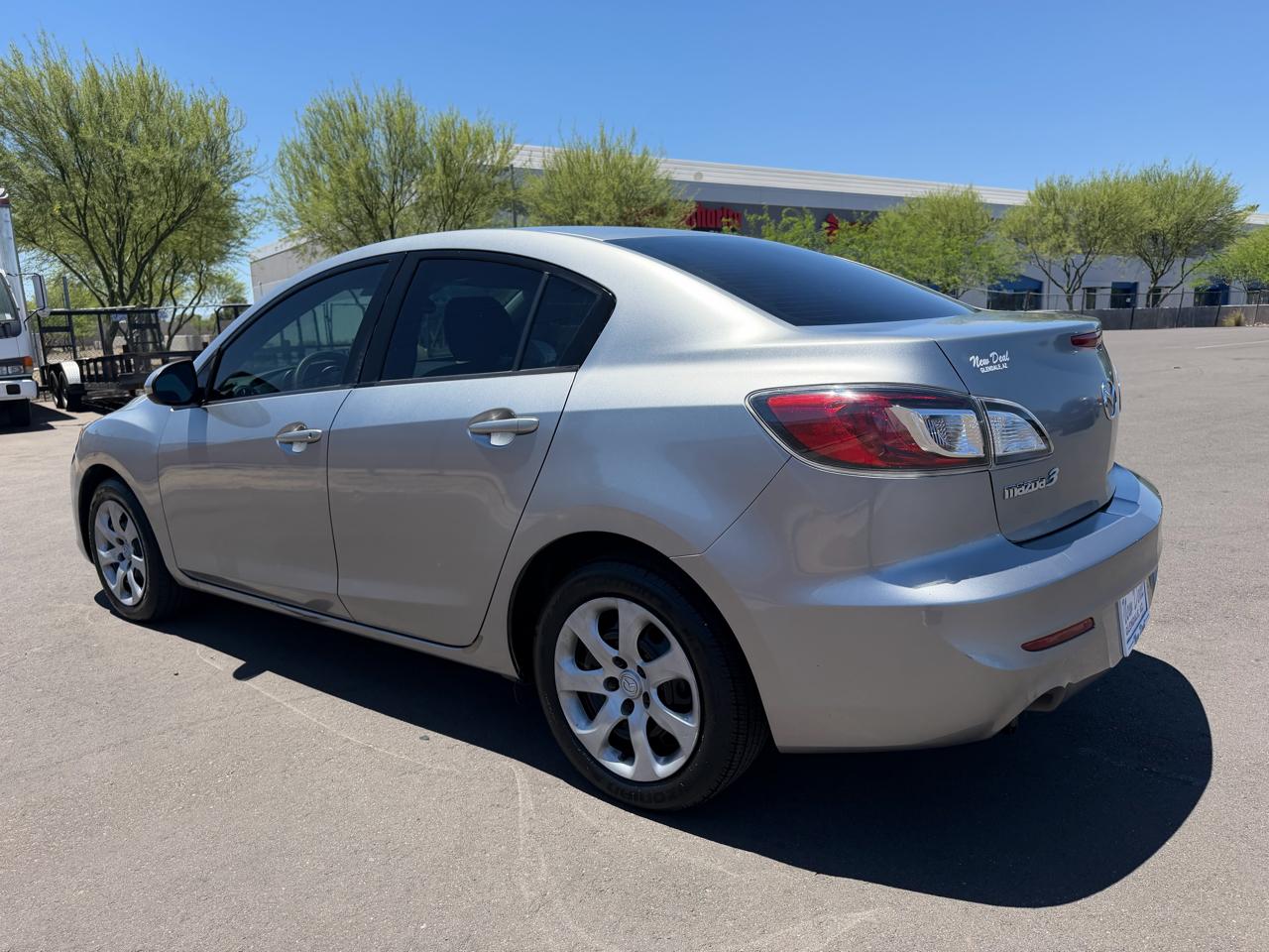 Mazda MAZDA3 i Sport 4-Door 2013
