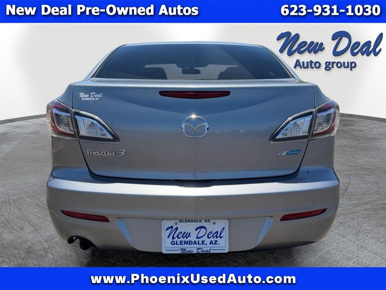 Mazda MAZDA3 i Sport 4-Door 2013