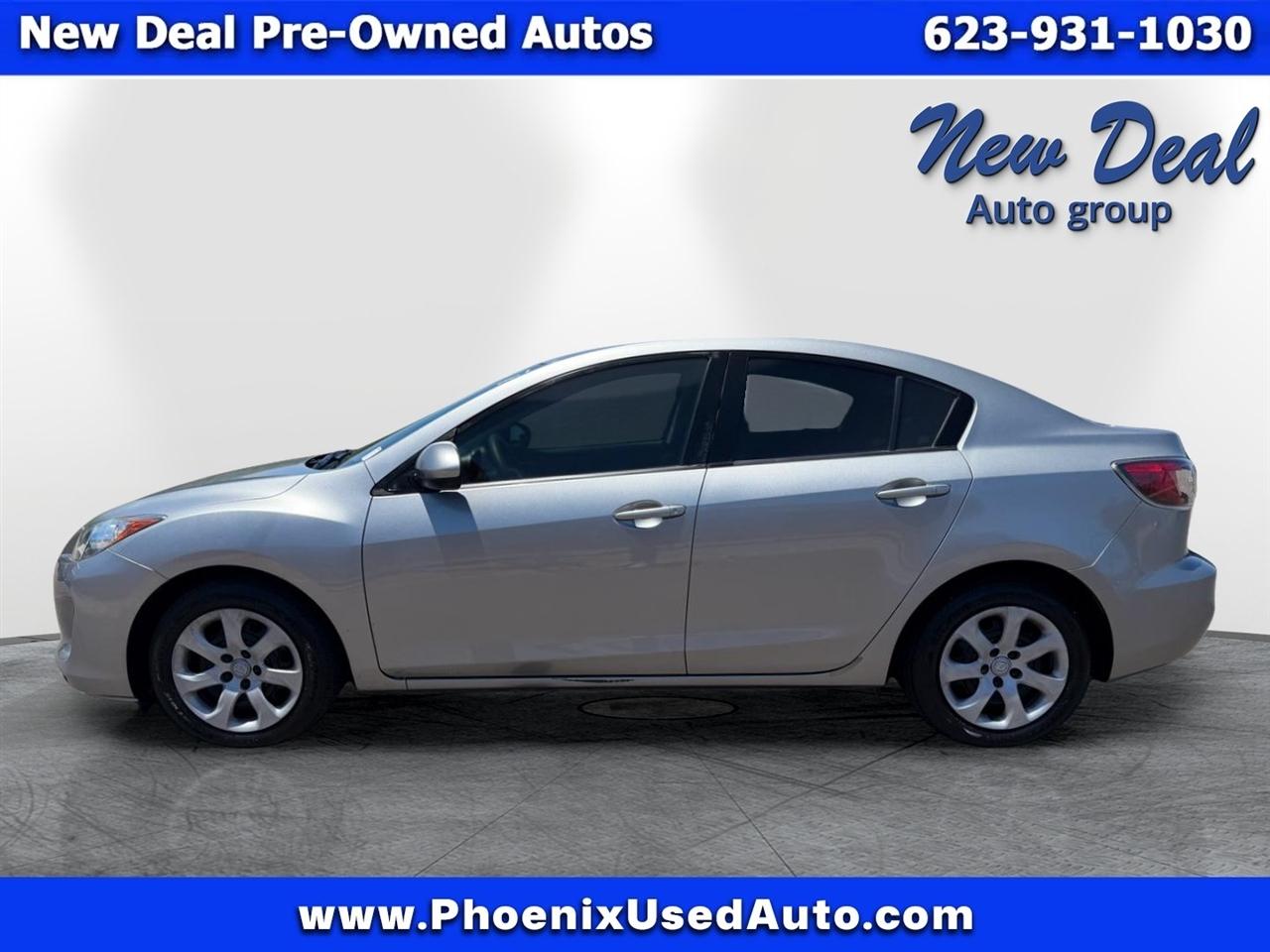 Mazda MAZDA3 i Sport 4-Door 2013