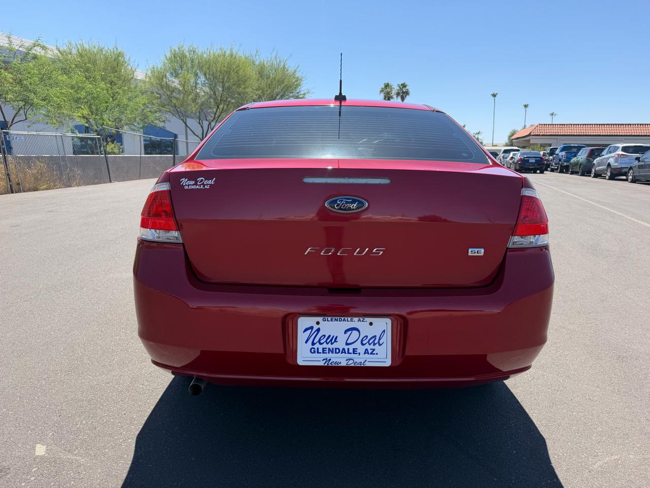 Ford Focus SE Sedan 2010
