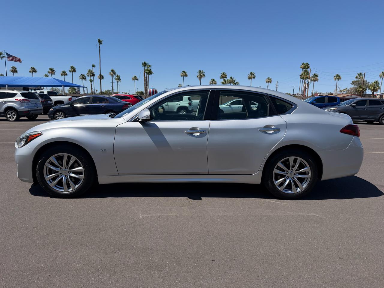 Infiniti Q70 3.7 2018