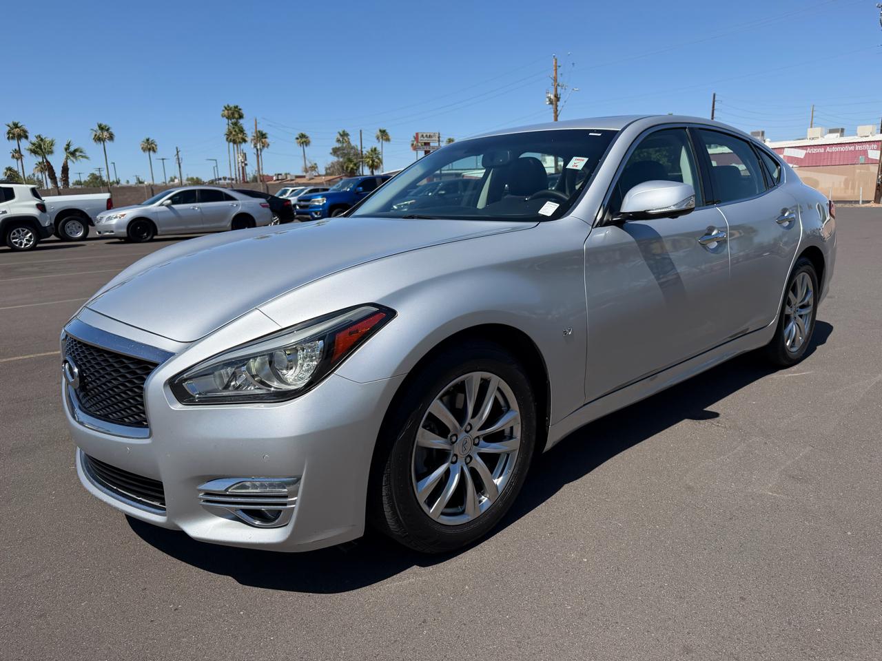 Infiniti Q70 3.7 2018