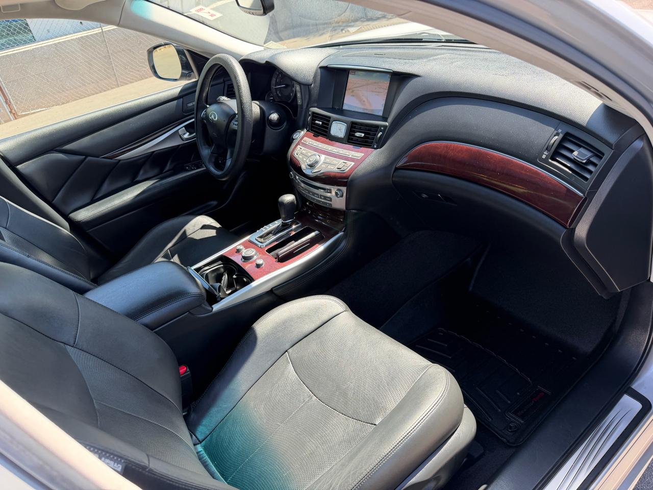 Infiniti Q70 3.7 2018