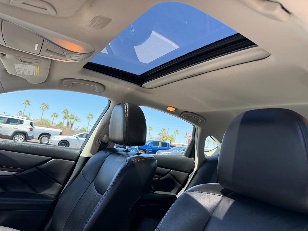 Infiniti Q70 3.7 2018