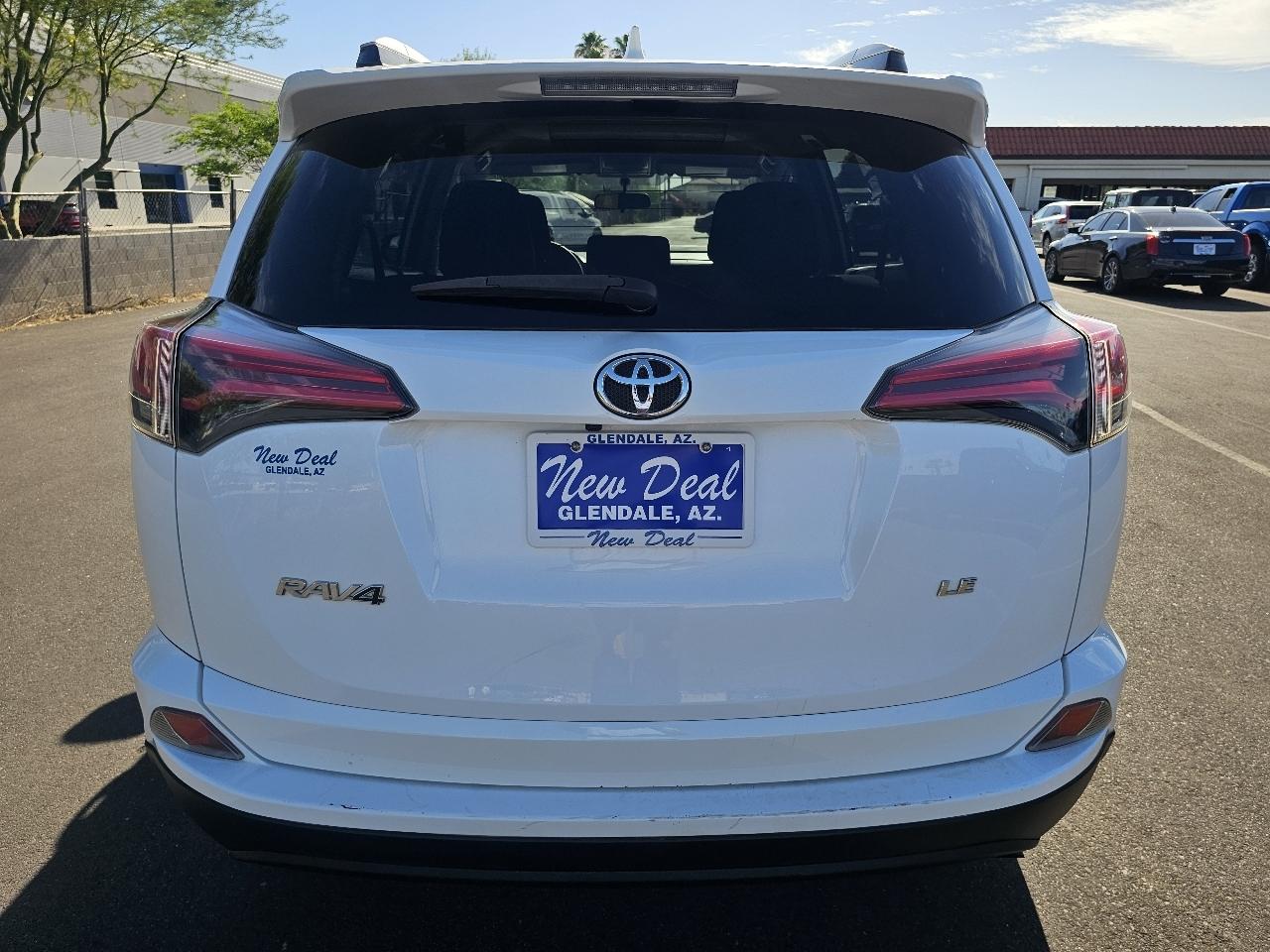 Toyota RAV4 LE FWD 2016