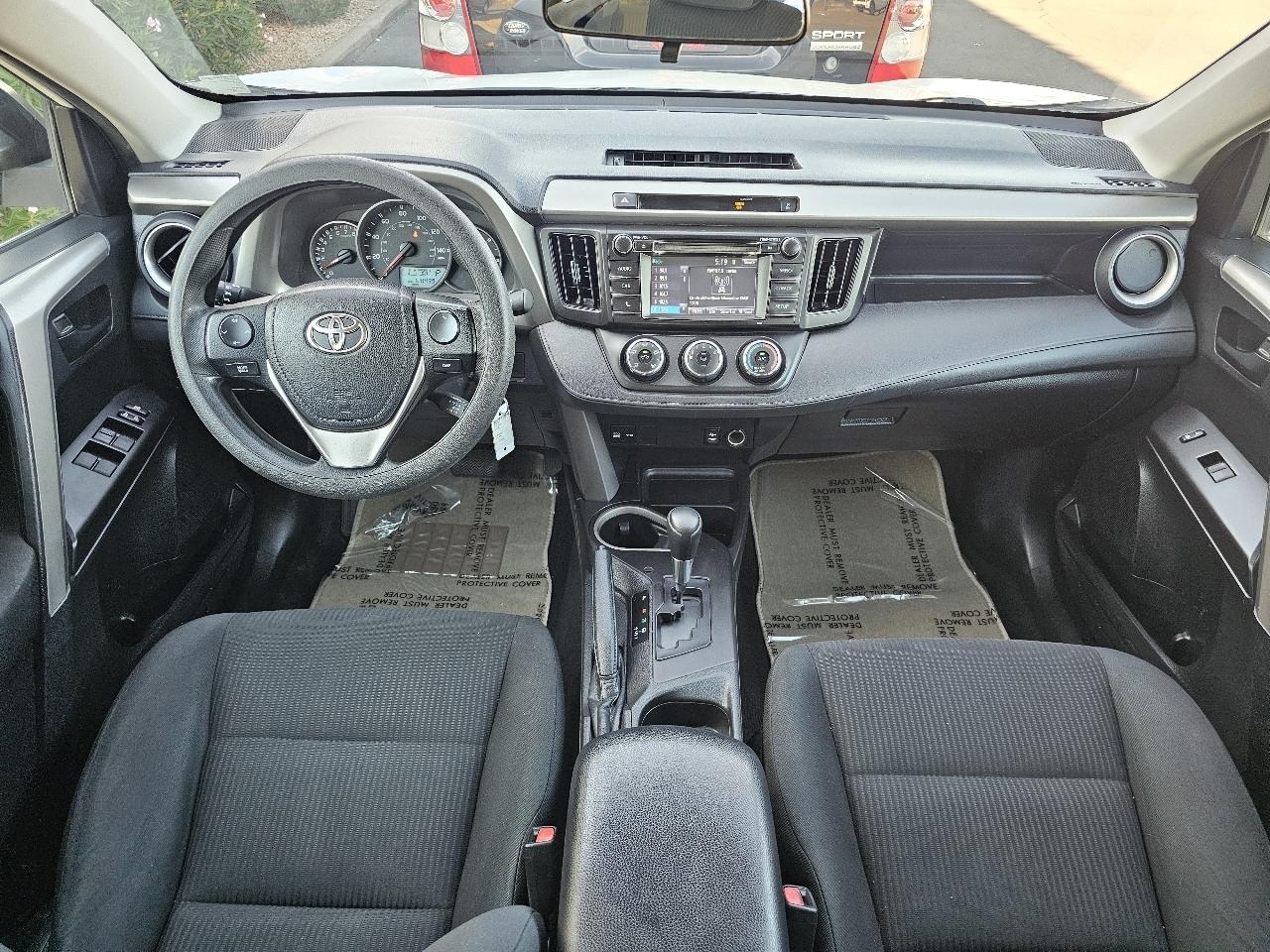 Toyota RAV4 LE FWD 2016