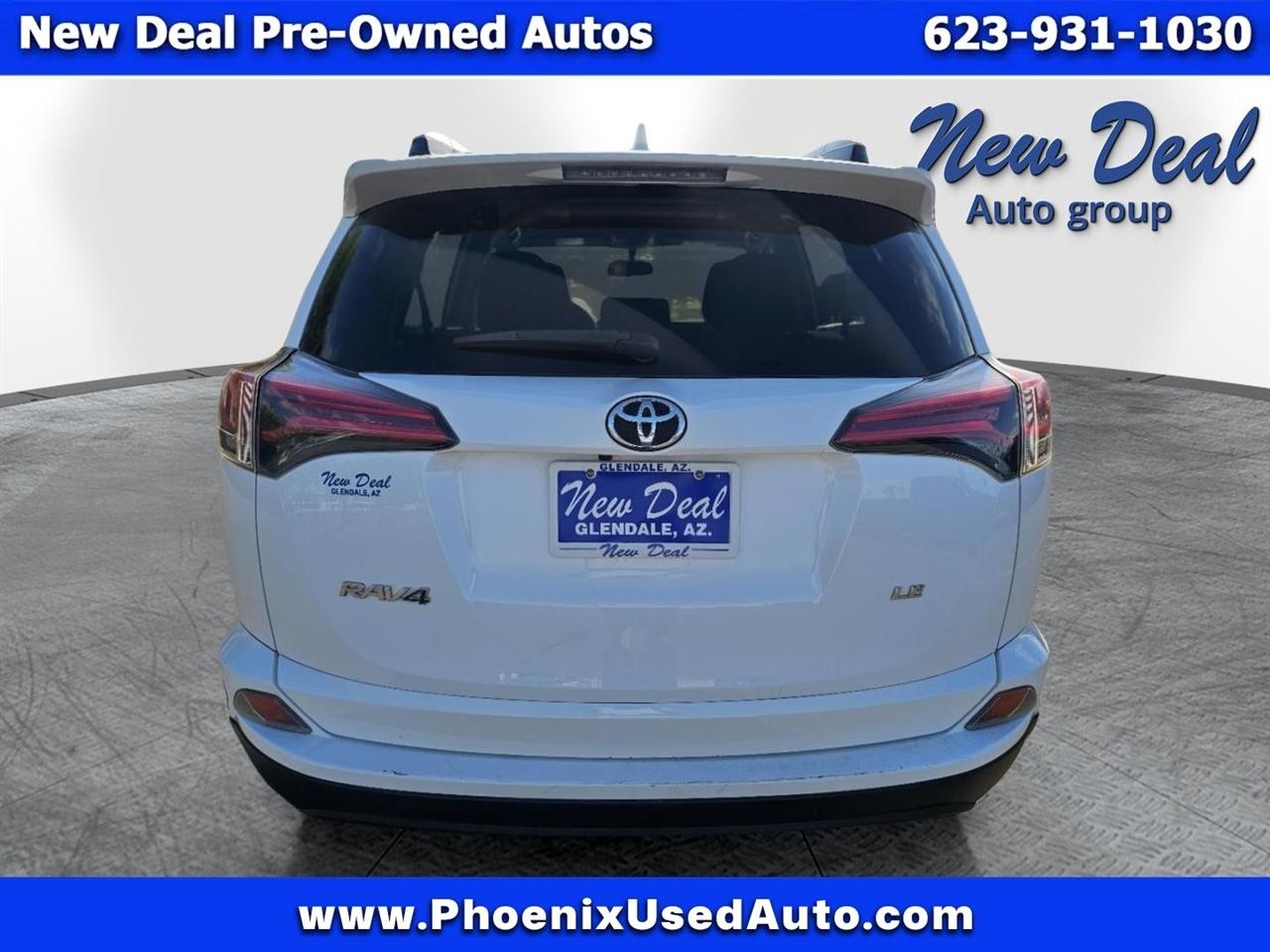 Toyota RAV4 LE FWD 2016