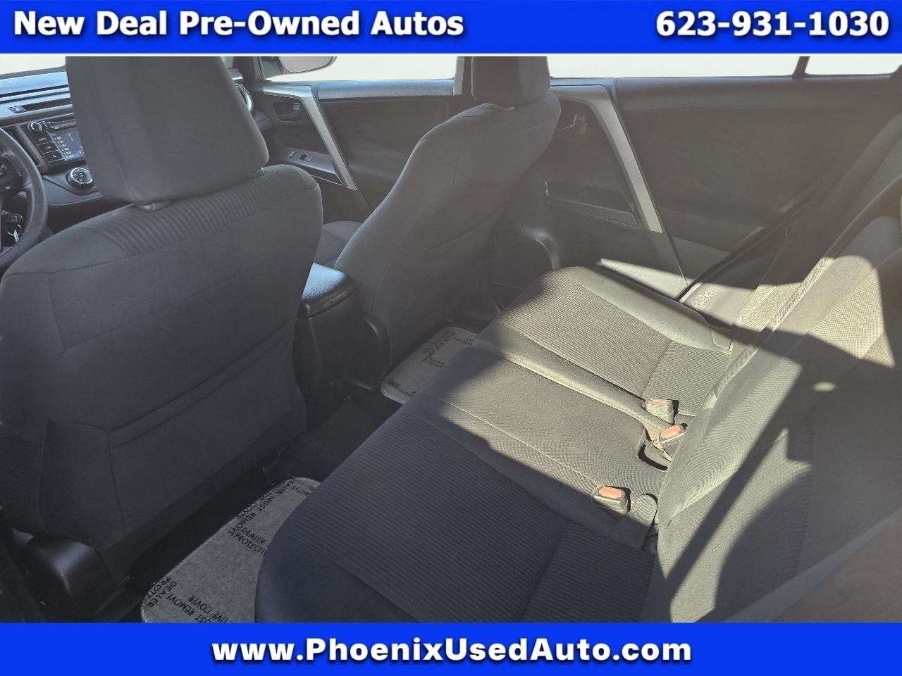 Toyota RAV4 LE FWD 2016