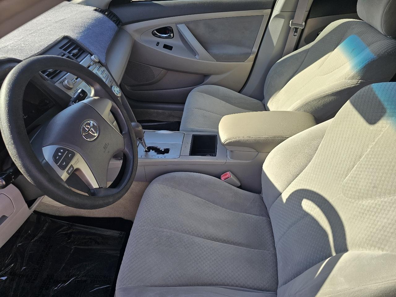 Toyota Camry LE 2009