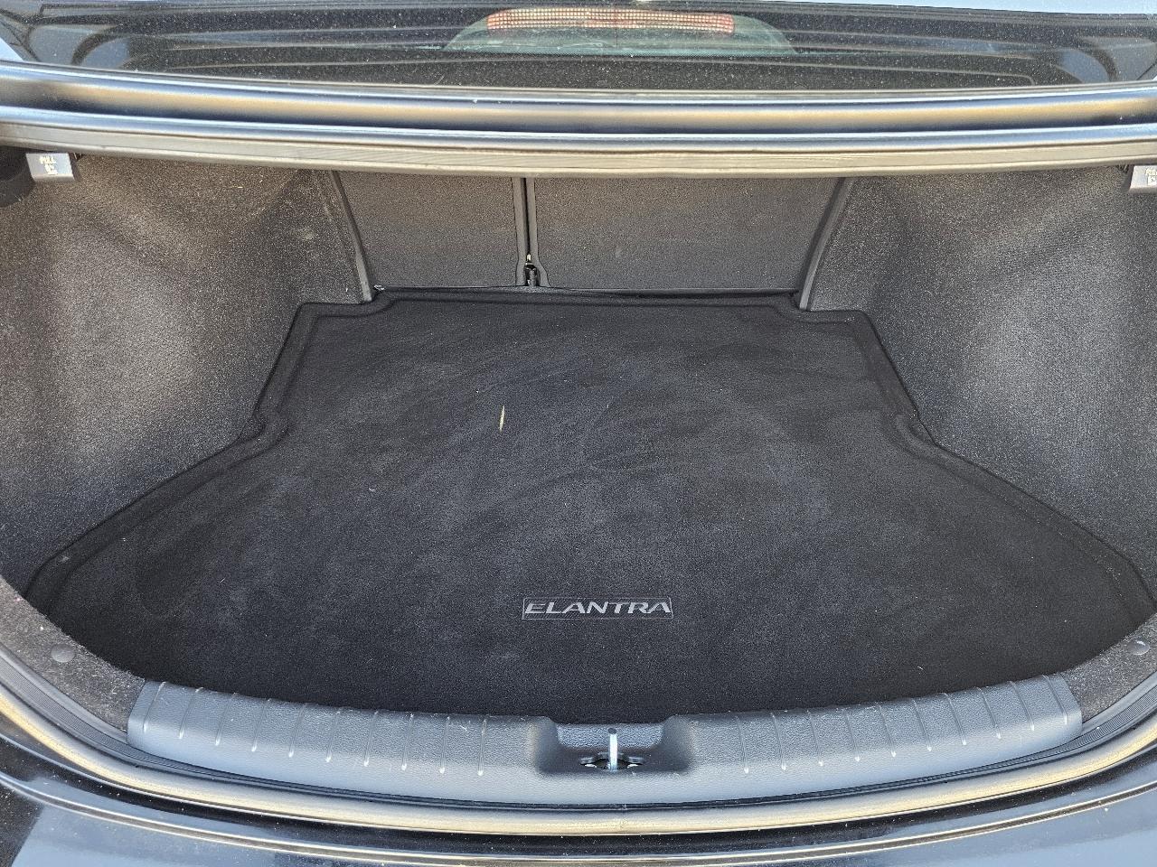 Hyundai Elantra Value Edition Auto 2018
