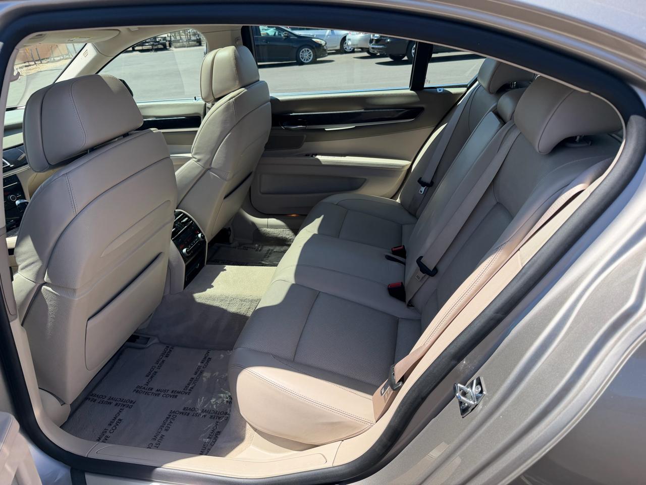 BMW 7-Series 750Li 2009