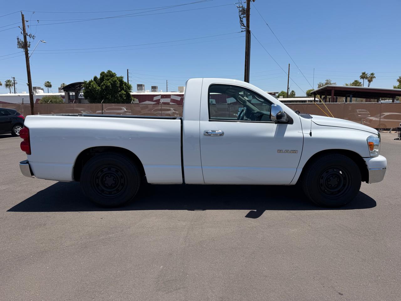 Dodge Ram 1500 2dr Reg Cab 119" WB 2008