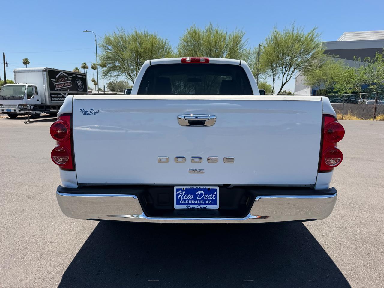 Dodge Ram 1500 2dr Reg Cab 119" WB 2008