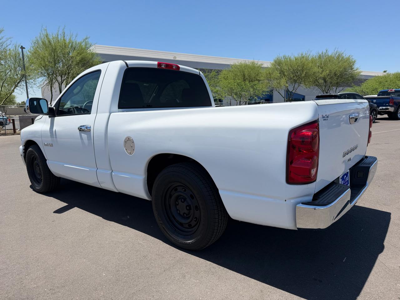 Dodge Ram 1500 2dr Reg Cab 119" WB 2008