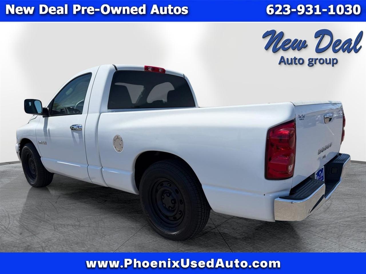 Dodge Ram 1500 2dr Reg Cab 119" WB 2008