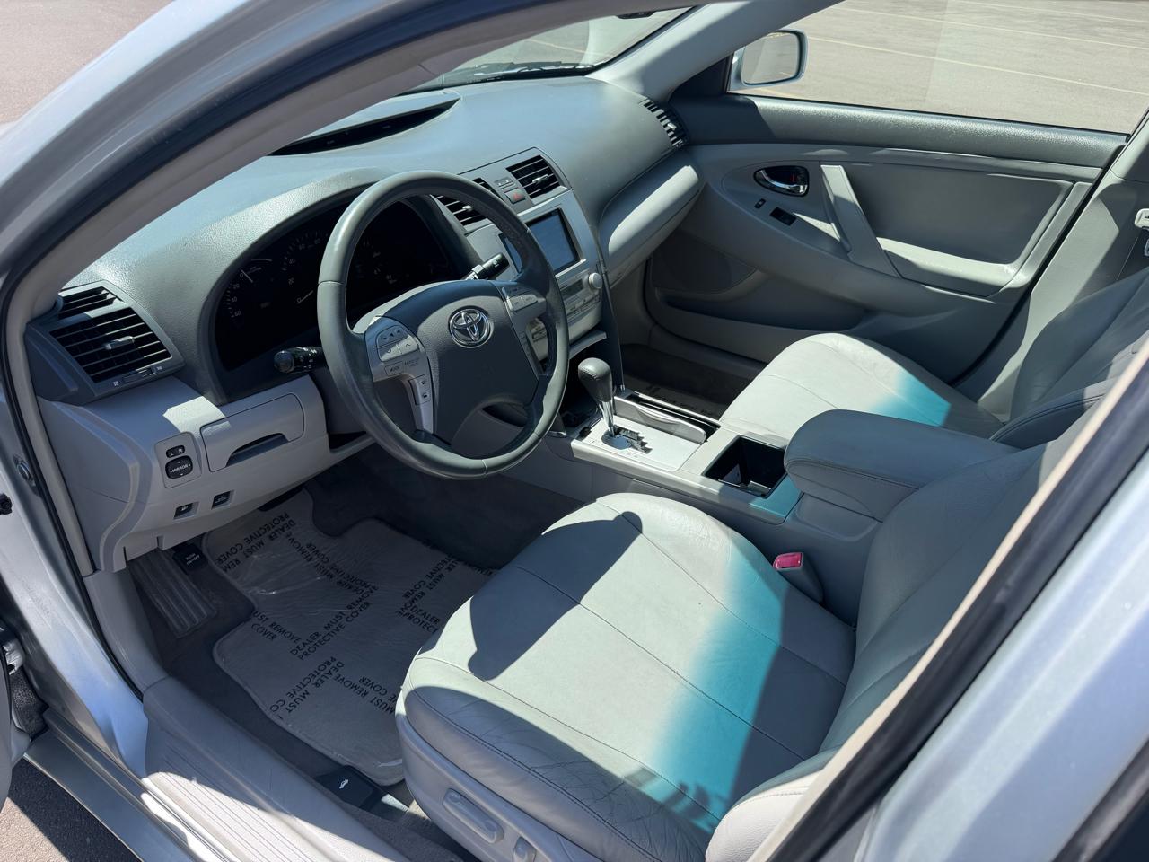 Toyota Camry Hybrid Sedan 2007