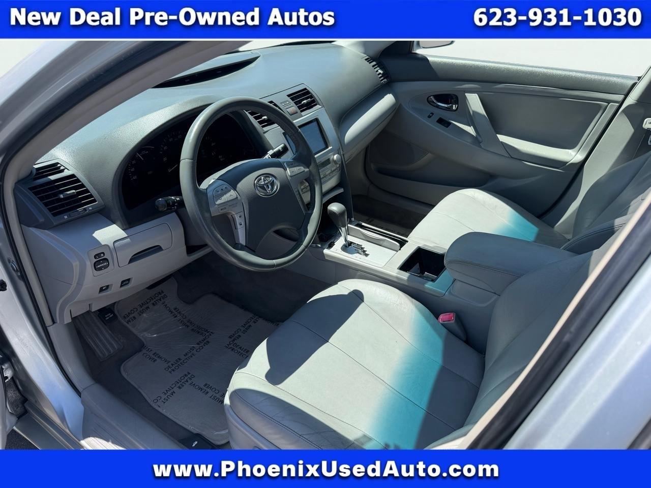Toyota Camry Hybrid Sedan 2007