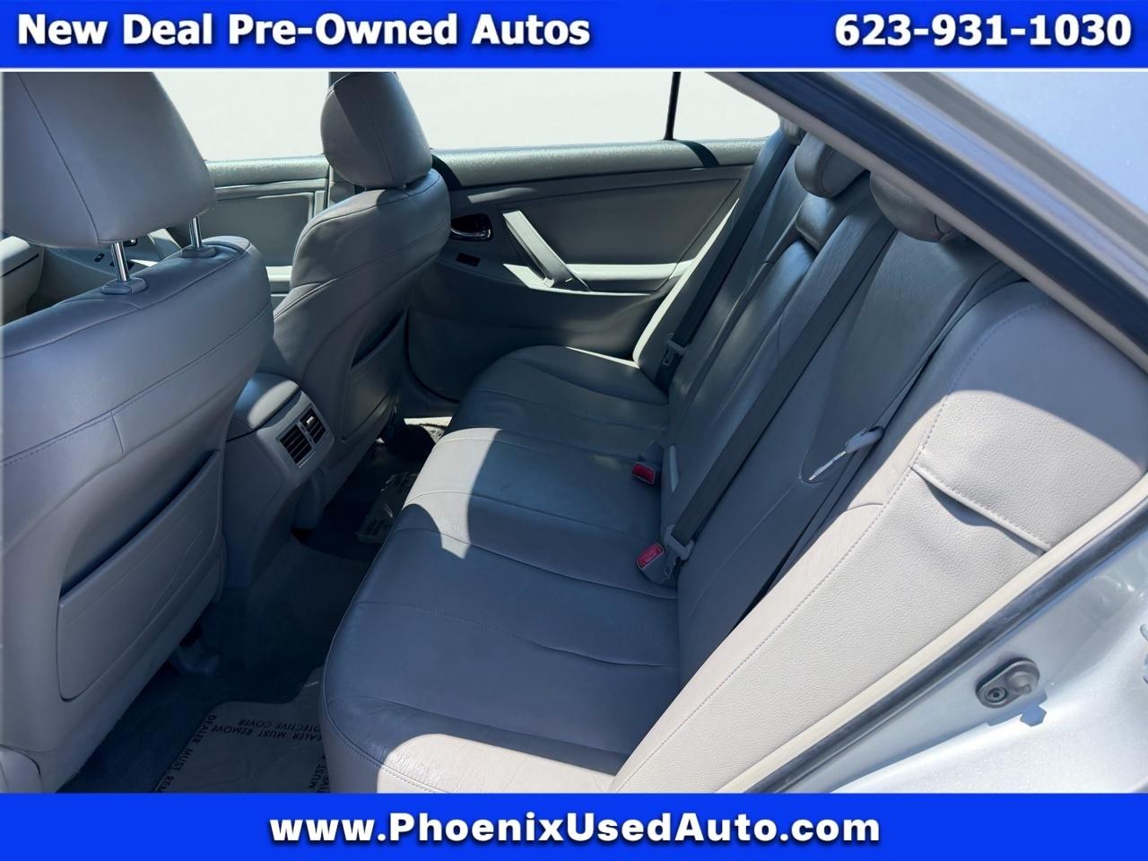 Toyota Camry Hybrid Sedan 2007
