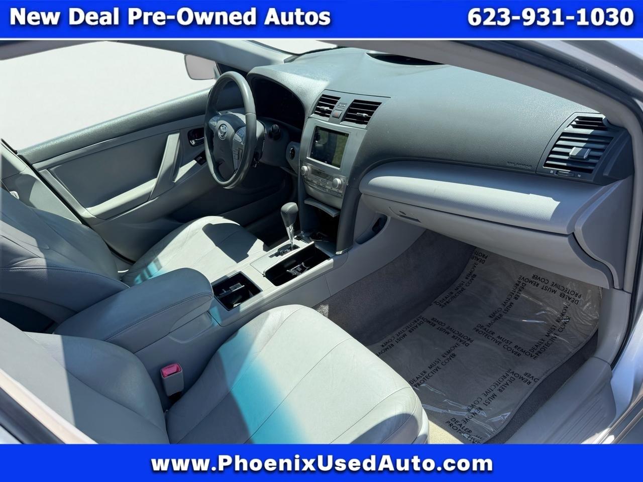 Toyota Camry Hybrid Sedan 2007