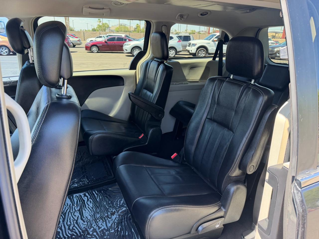 Chrysler Town & Country Touring 2014