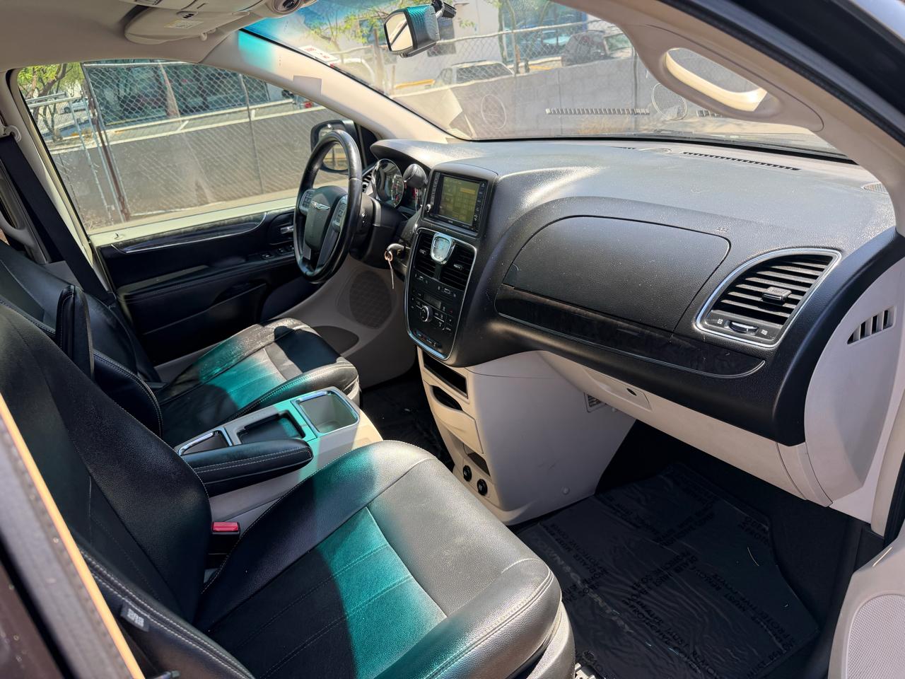 Chrysler Town & Country Touring 2014
