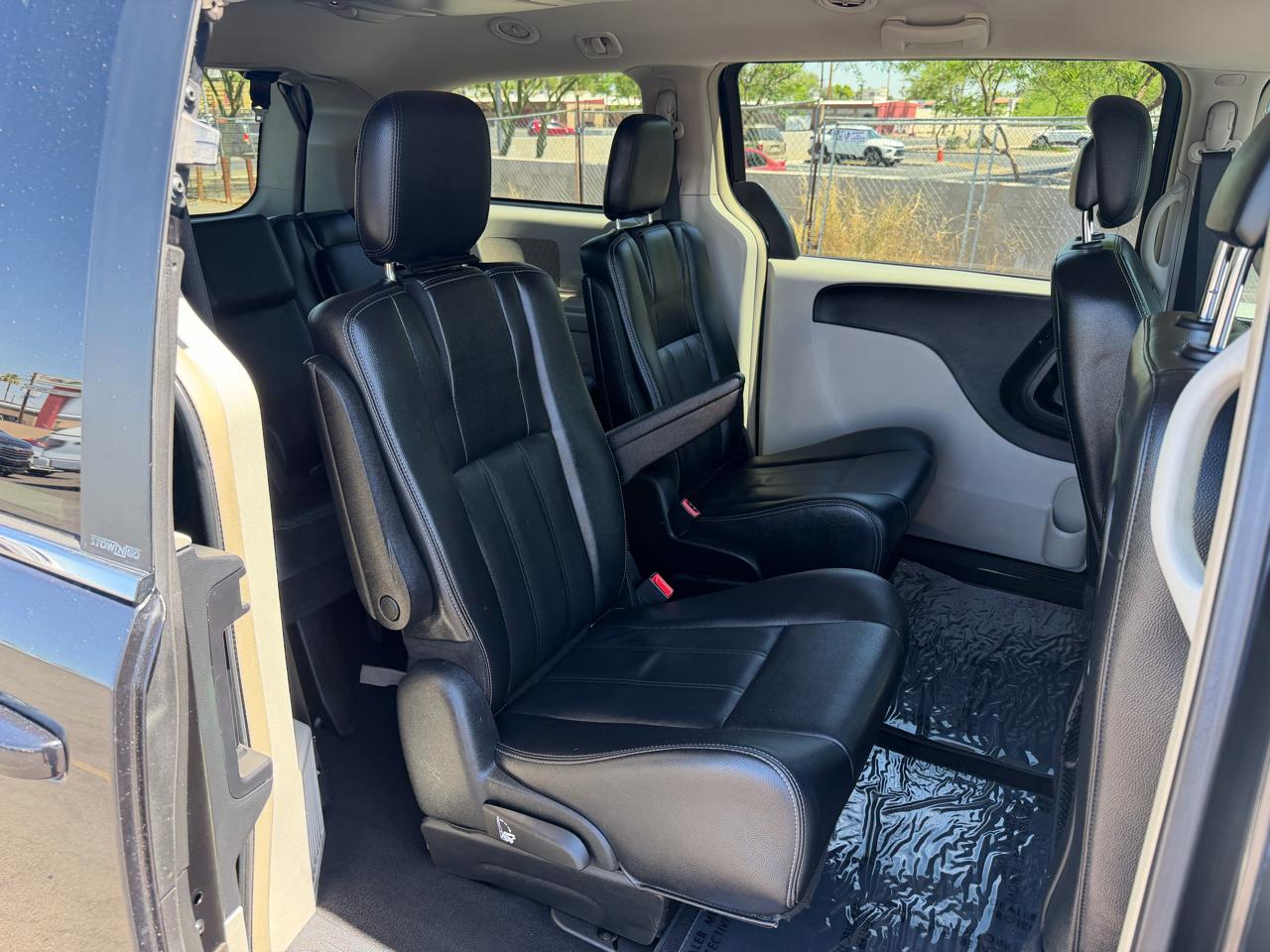 Chrysler Town & Country Touring 2014