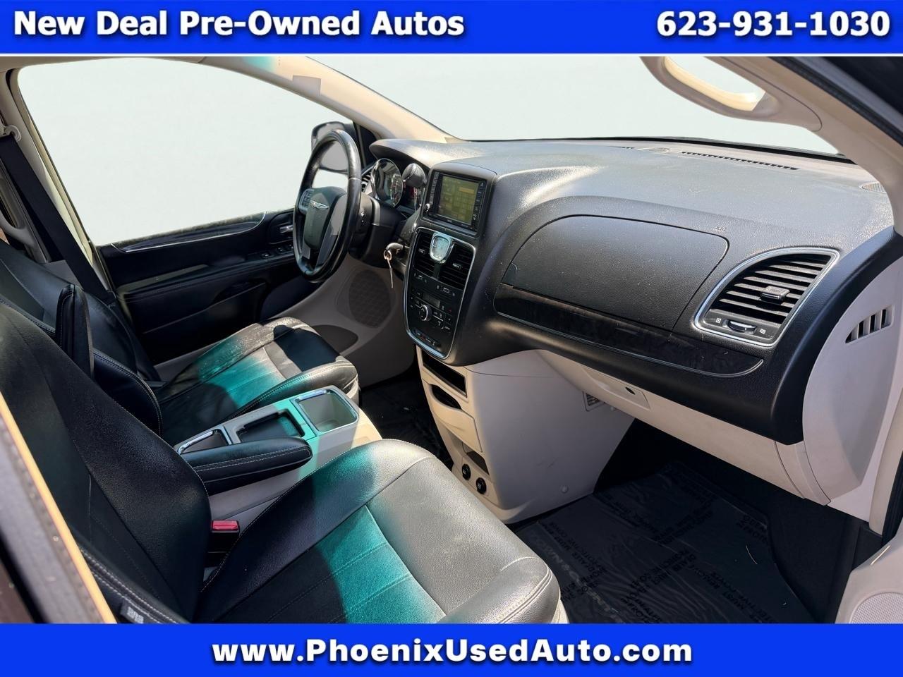Chrysler Town & Country Touring 2014