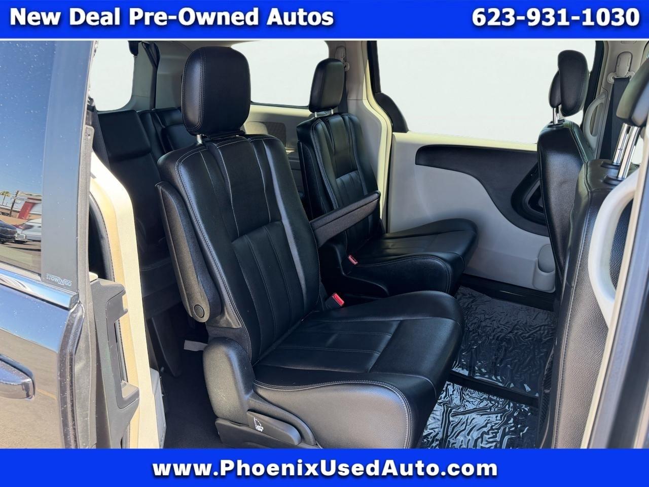 Chrysler Town & Country Touring 2014