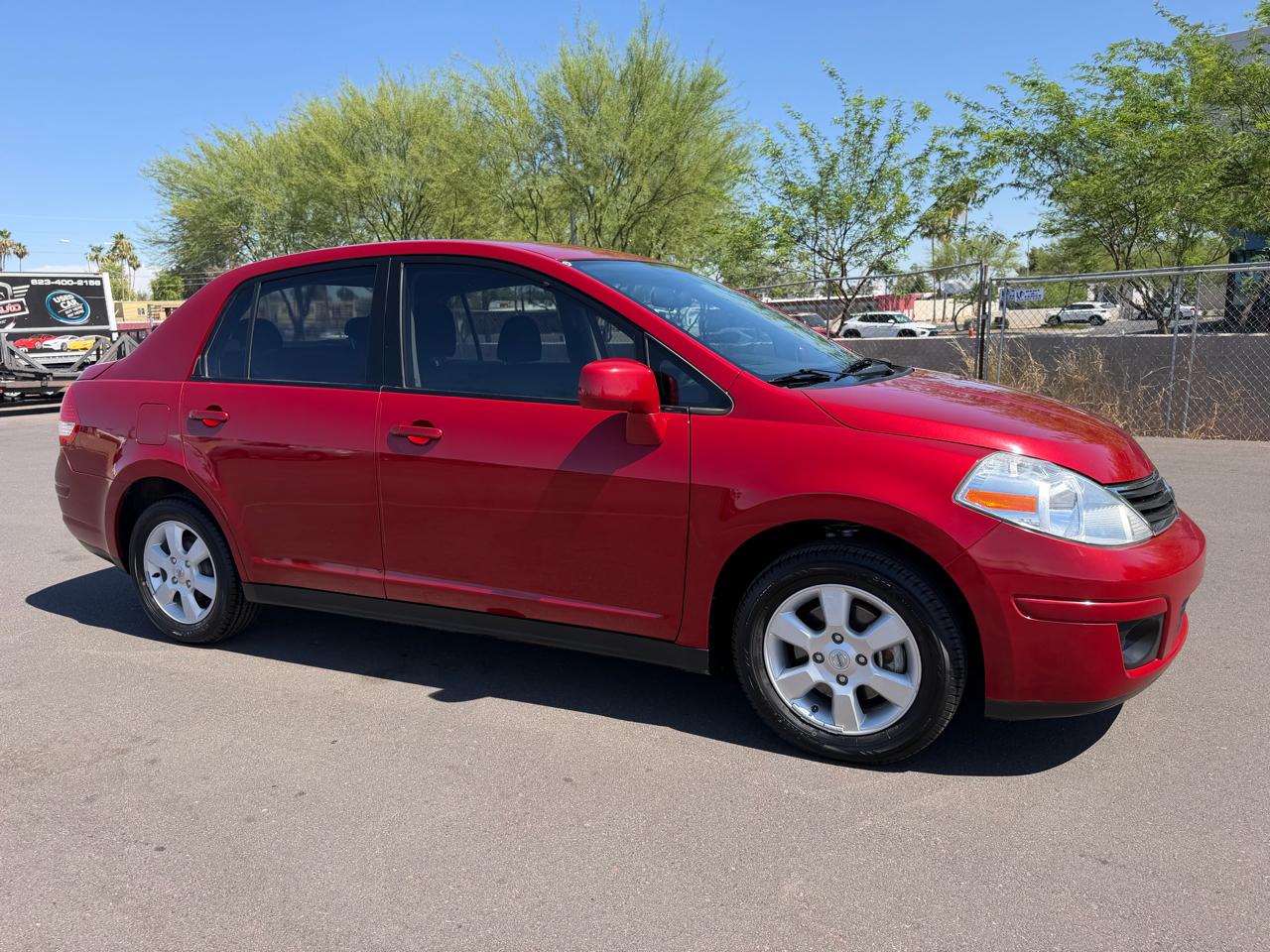 Nissan Versa 1.8 S Sedan 2010