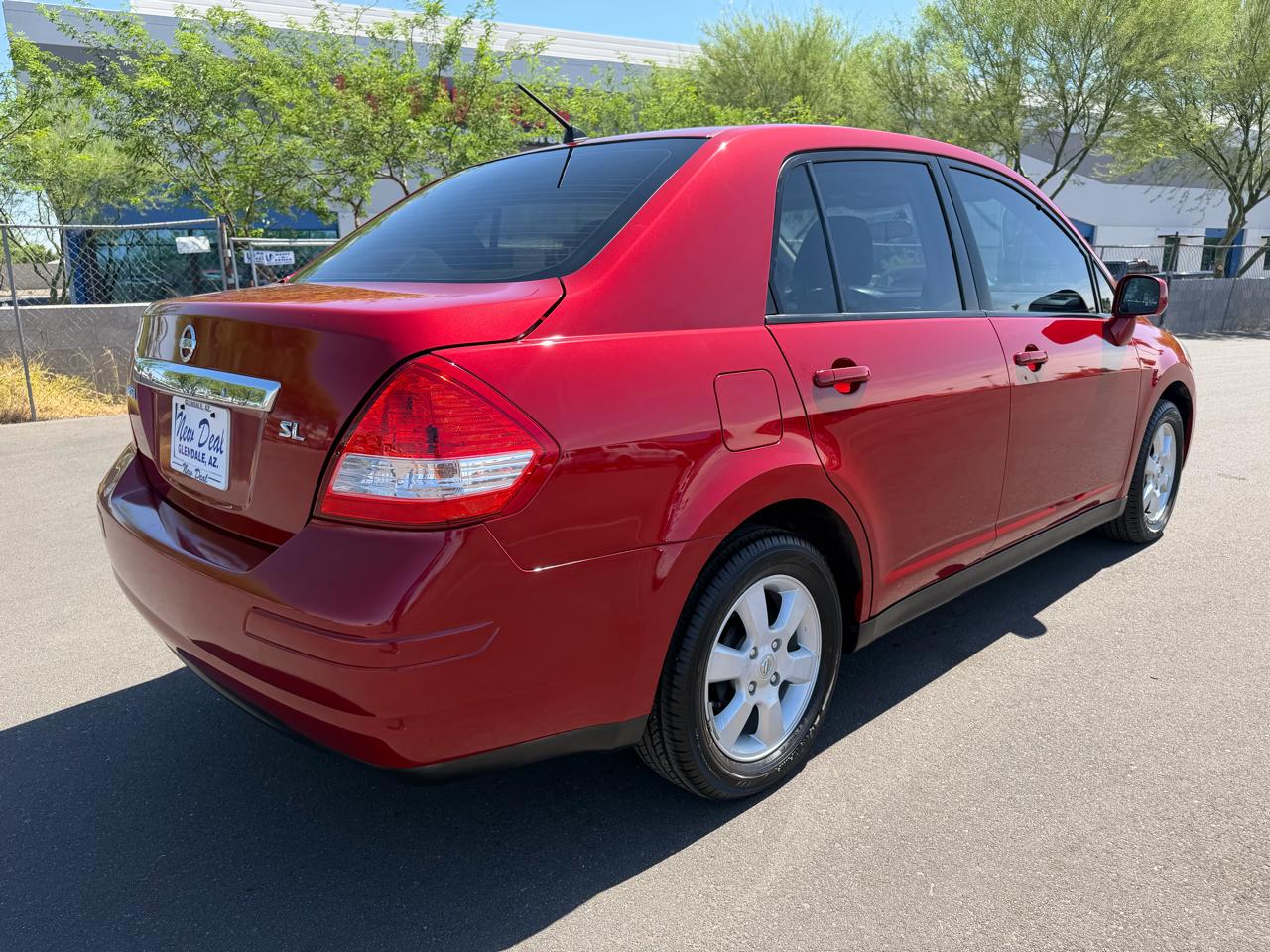 Nissan Versa 1.8 S Sedan 2010