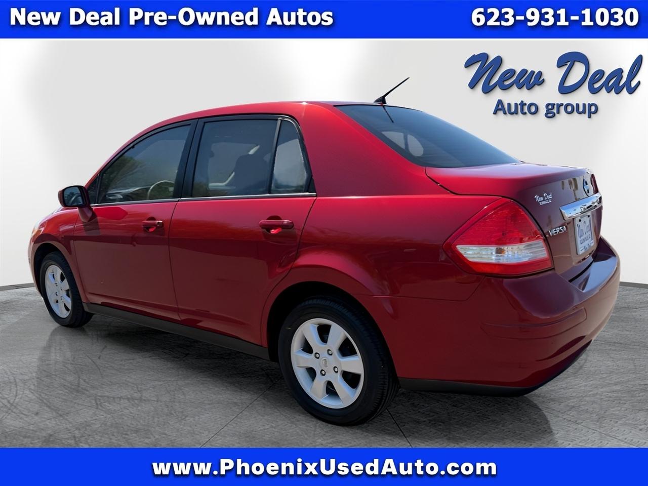 Nissan Versa 1.8 S Sedan 2010