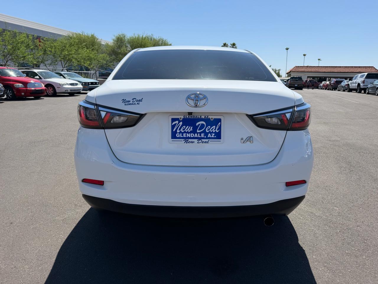 Toyota Yaris iA 6A 2017