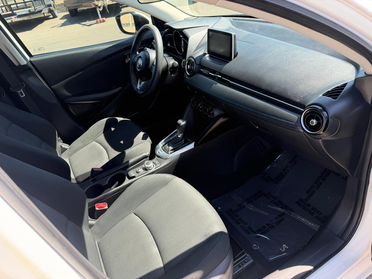 Toyota Yaris iA 6A 2017
