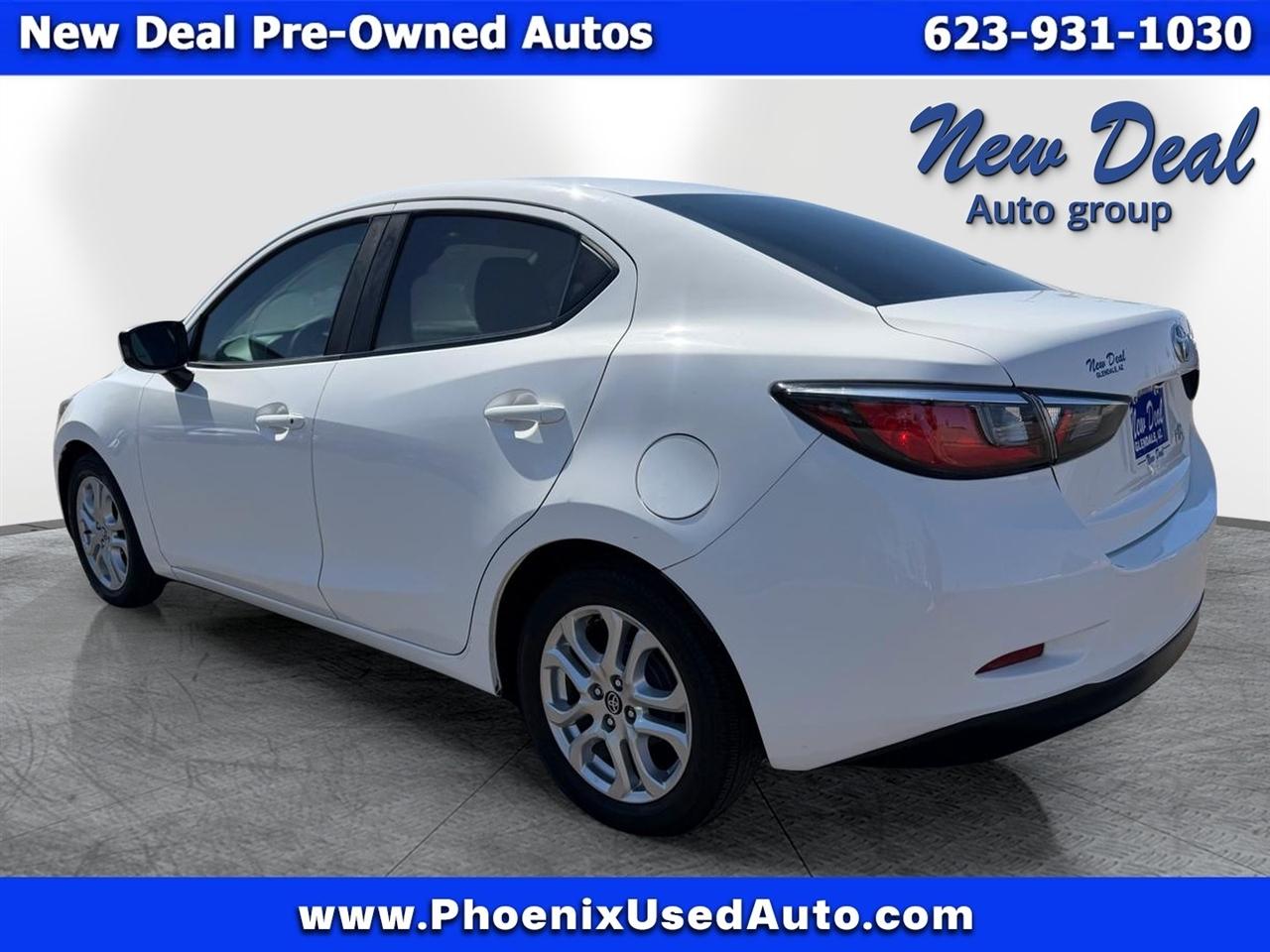 Toyota Yaris iA 6A 2017