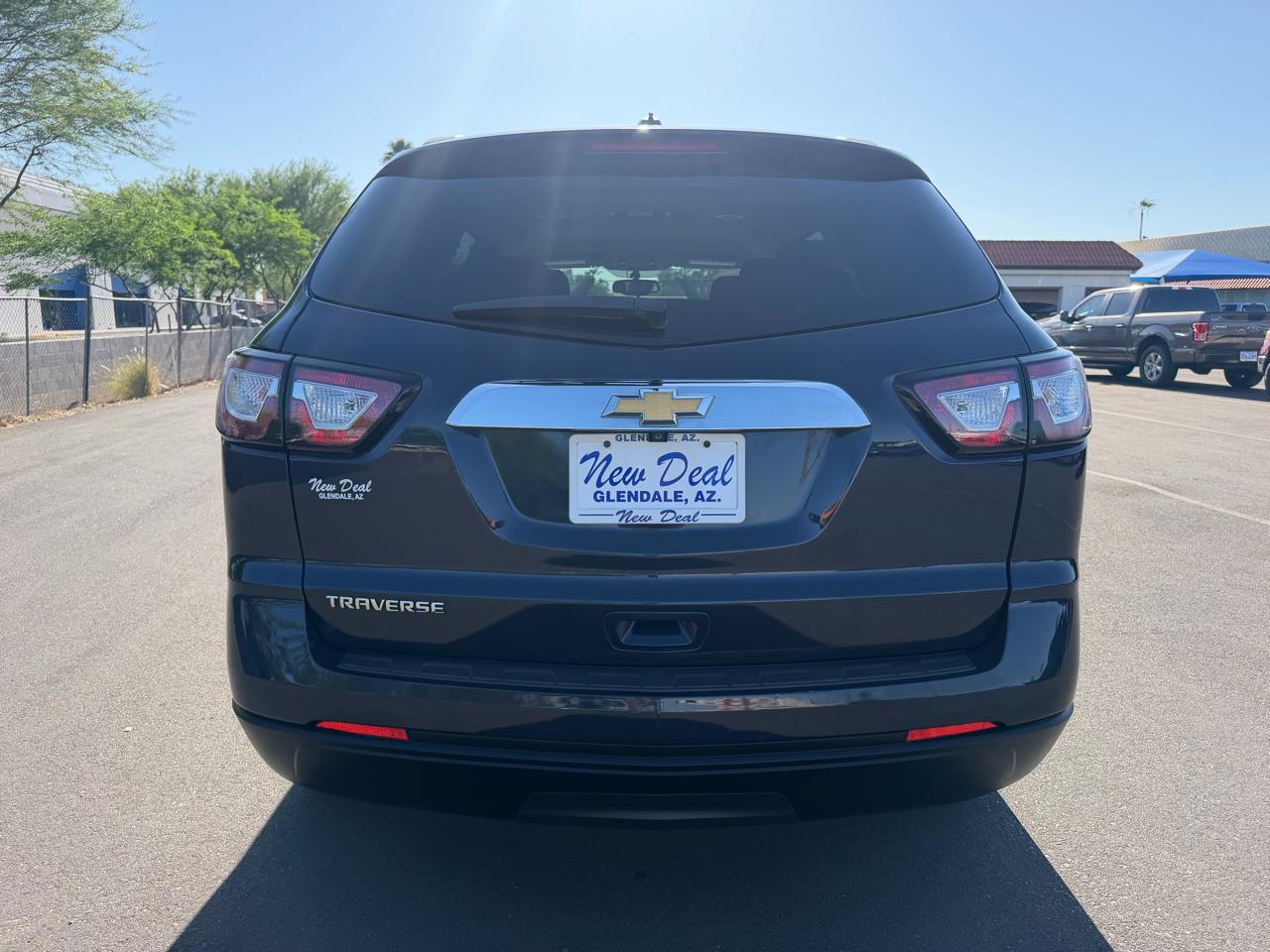 Chevrolet Traverse LS FWD w/PDC 2017