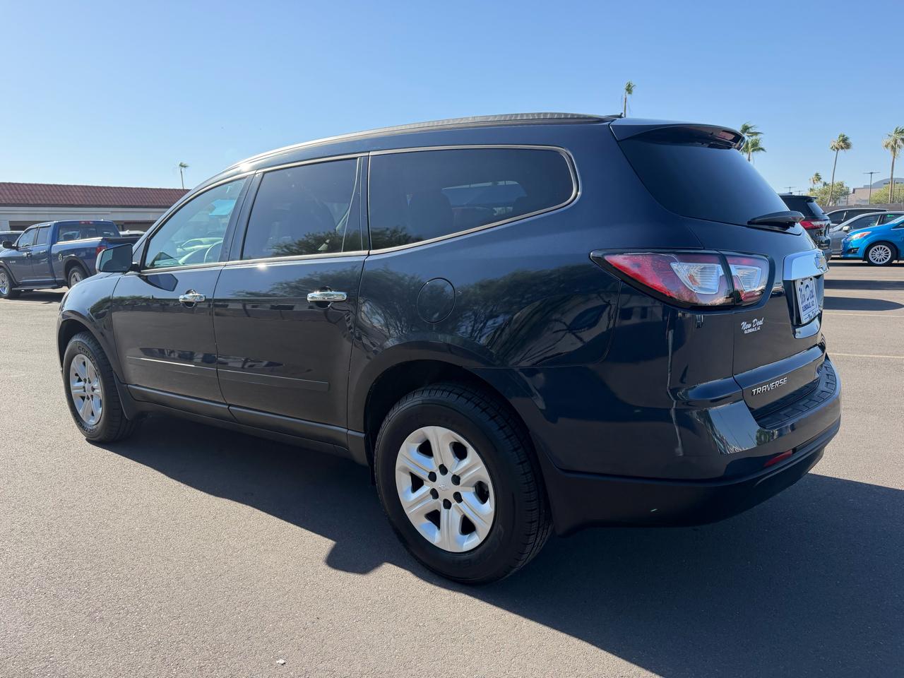 Chevrolet Traverse LS FWD w/PDC 2017