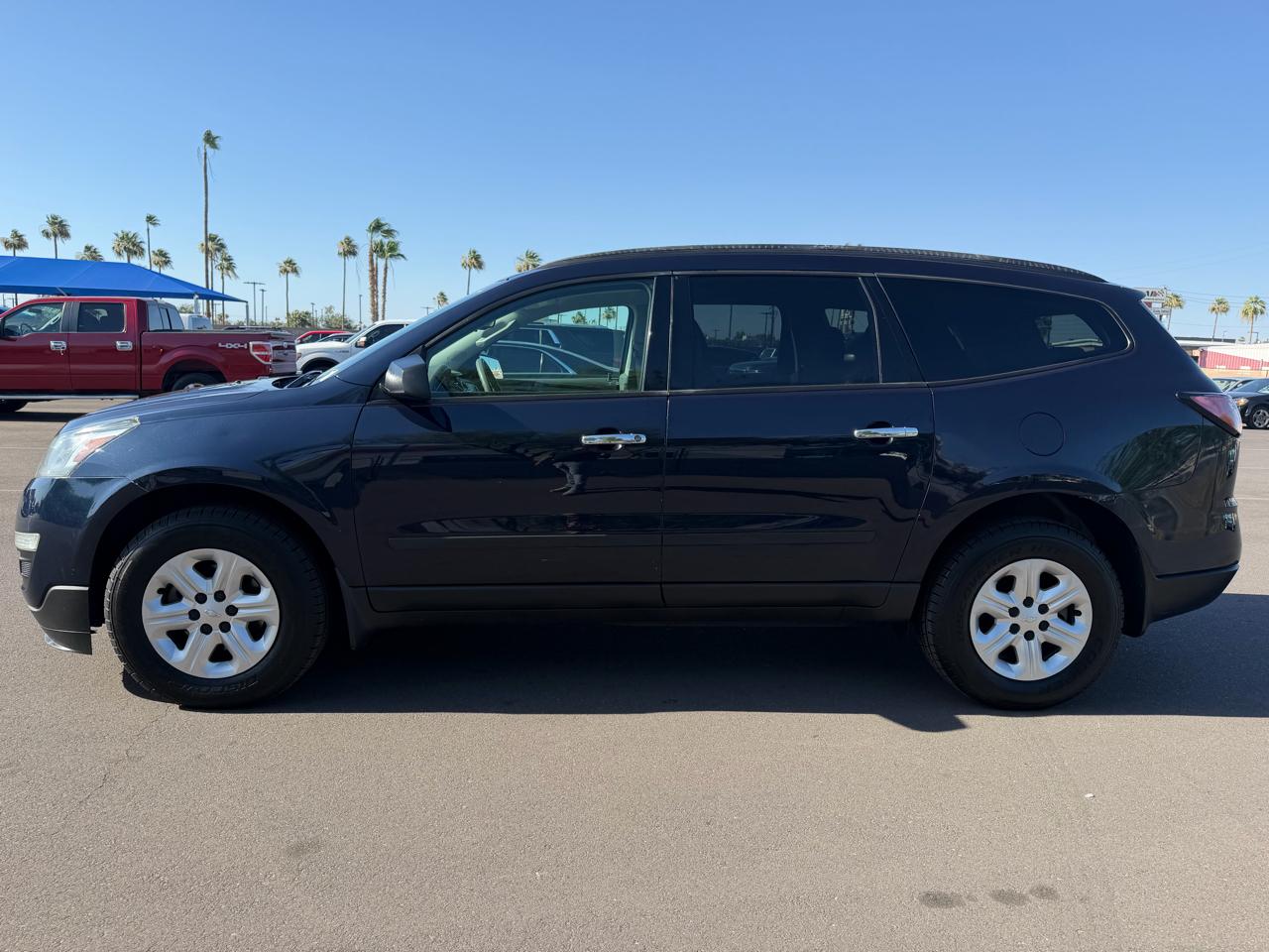 Chevrolet Traverse LS FWD w/PDC 2017