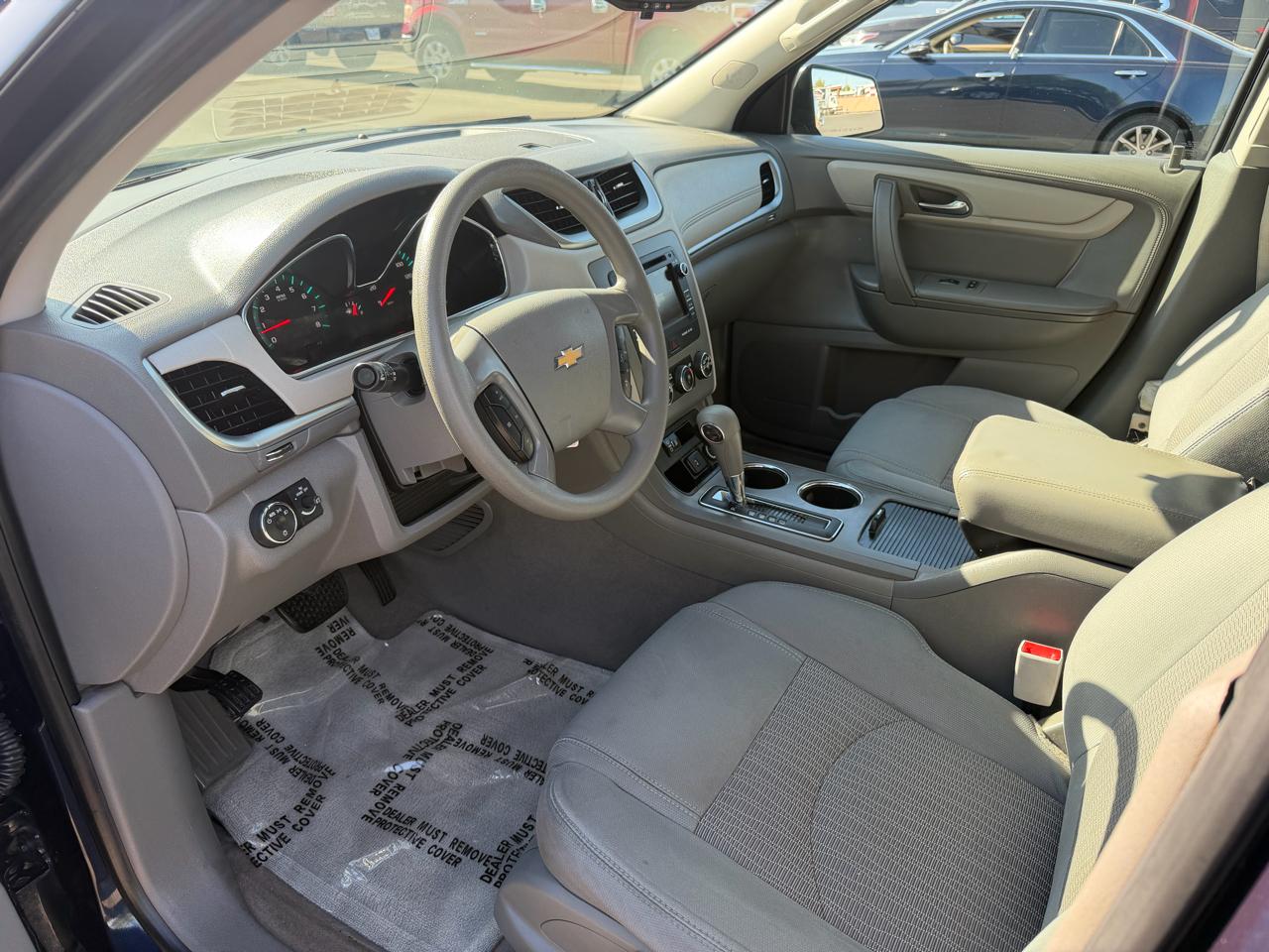 Chevrolet Traverse LS FWD w/PDC 2017