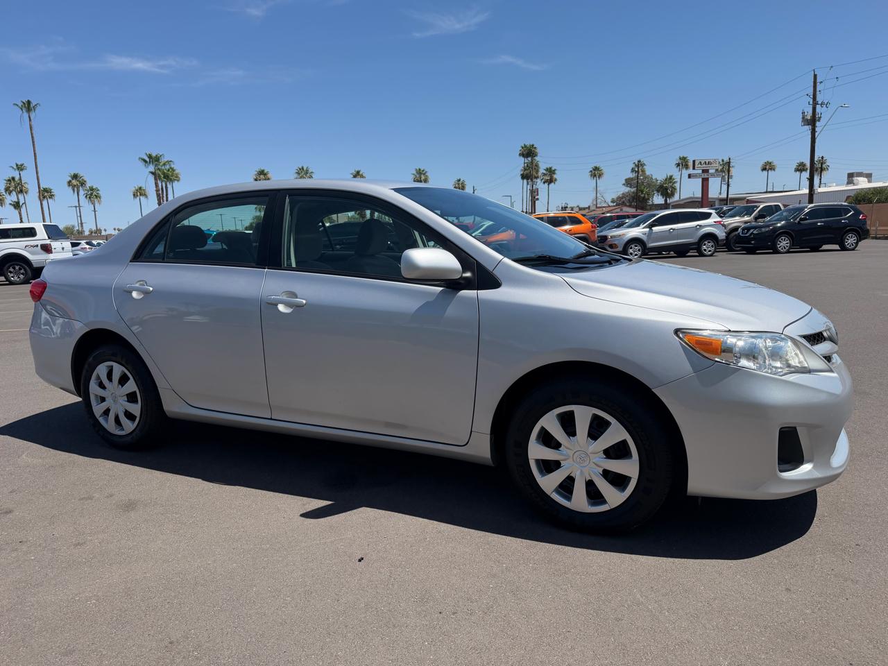 Toyota Corolla S 5-Speed MT 2011