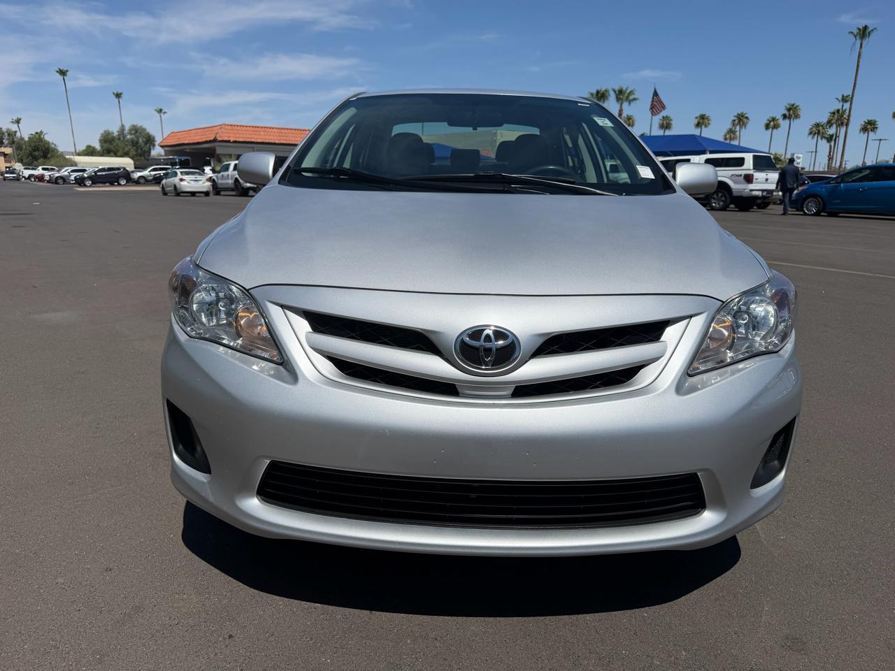 Toyota Corolla S 5-Speed MT 2011