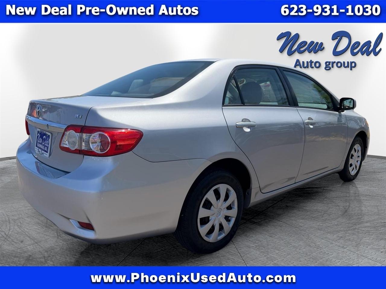 Toyota Corolla S 5-Speed MT 2011
