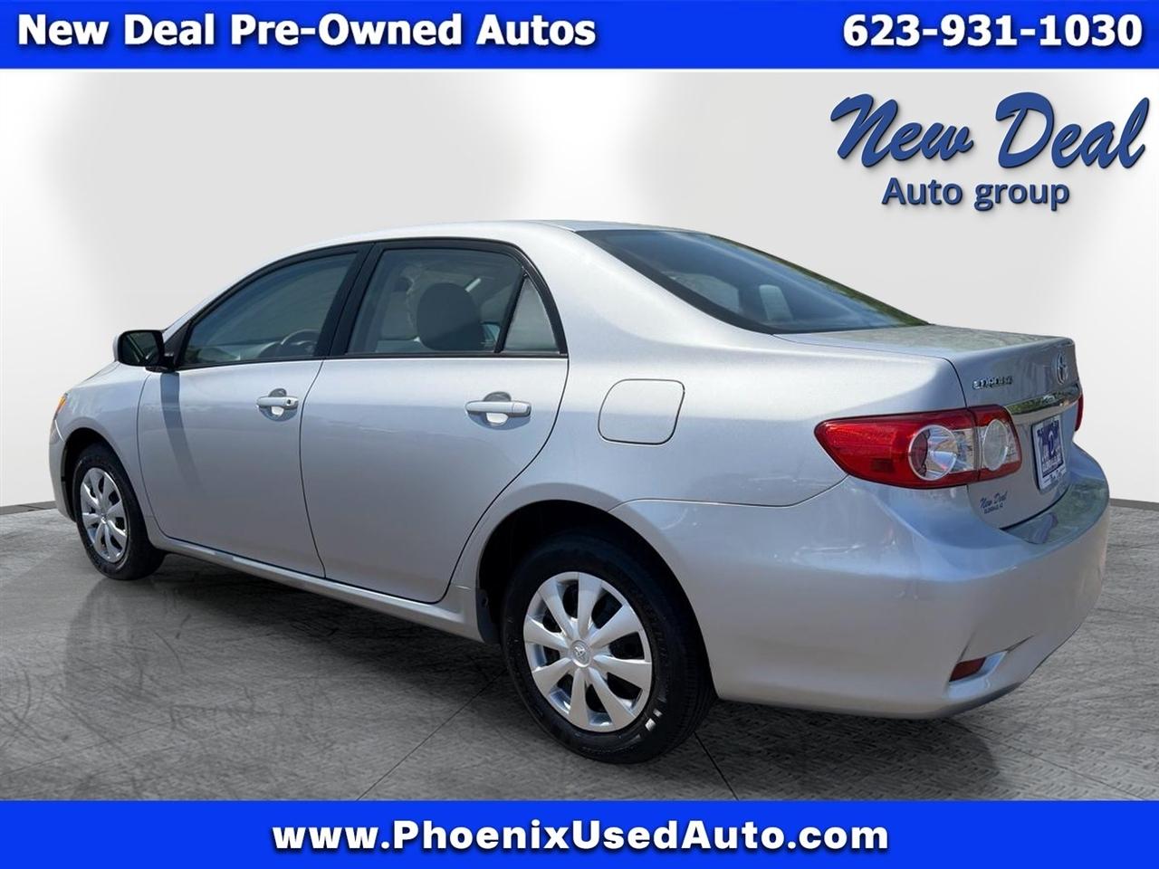 Toyota Corolla S 5-Speed MT 2011