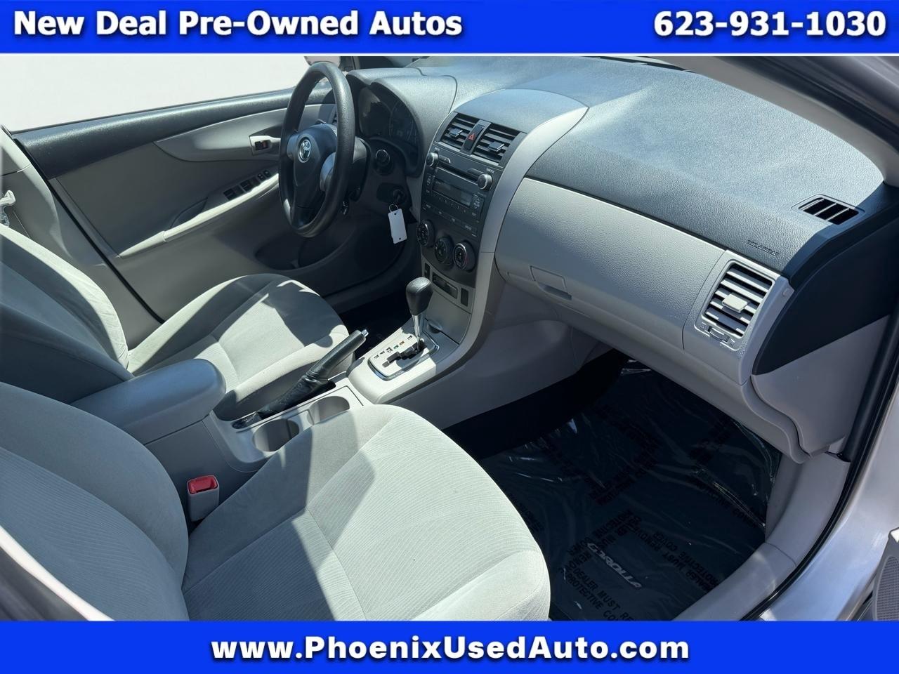 Toyota Corolla S 5-Speed MT 2011