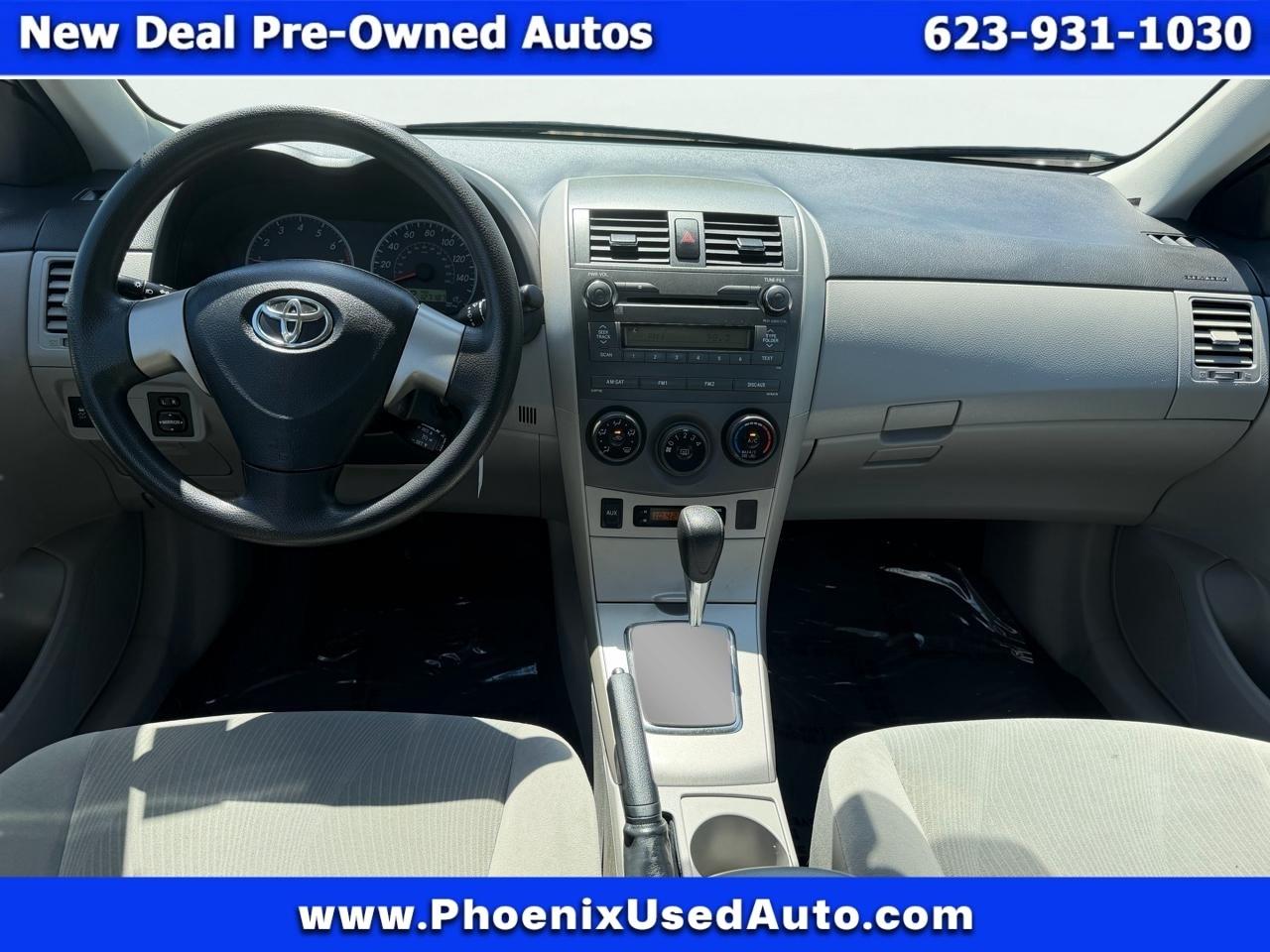 Toyota Corolla S 5-Speed MT 2011