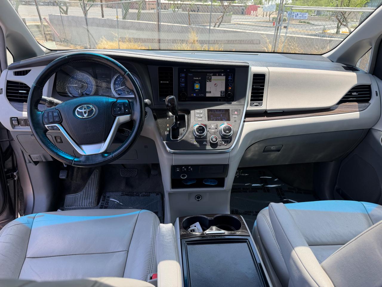 Toyota Sienna XLE FWD 8-Passenger V6 2015
