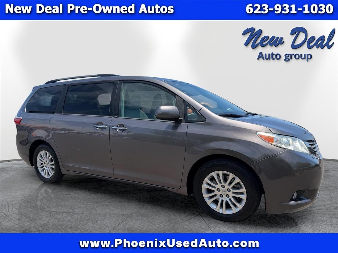Toyota Sienna XLE FWD 8-Passenger V6 2015