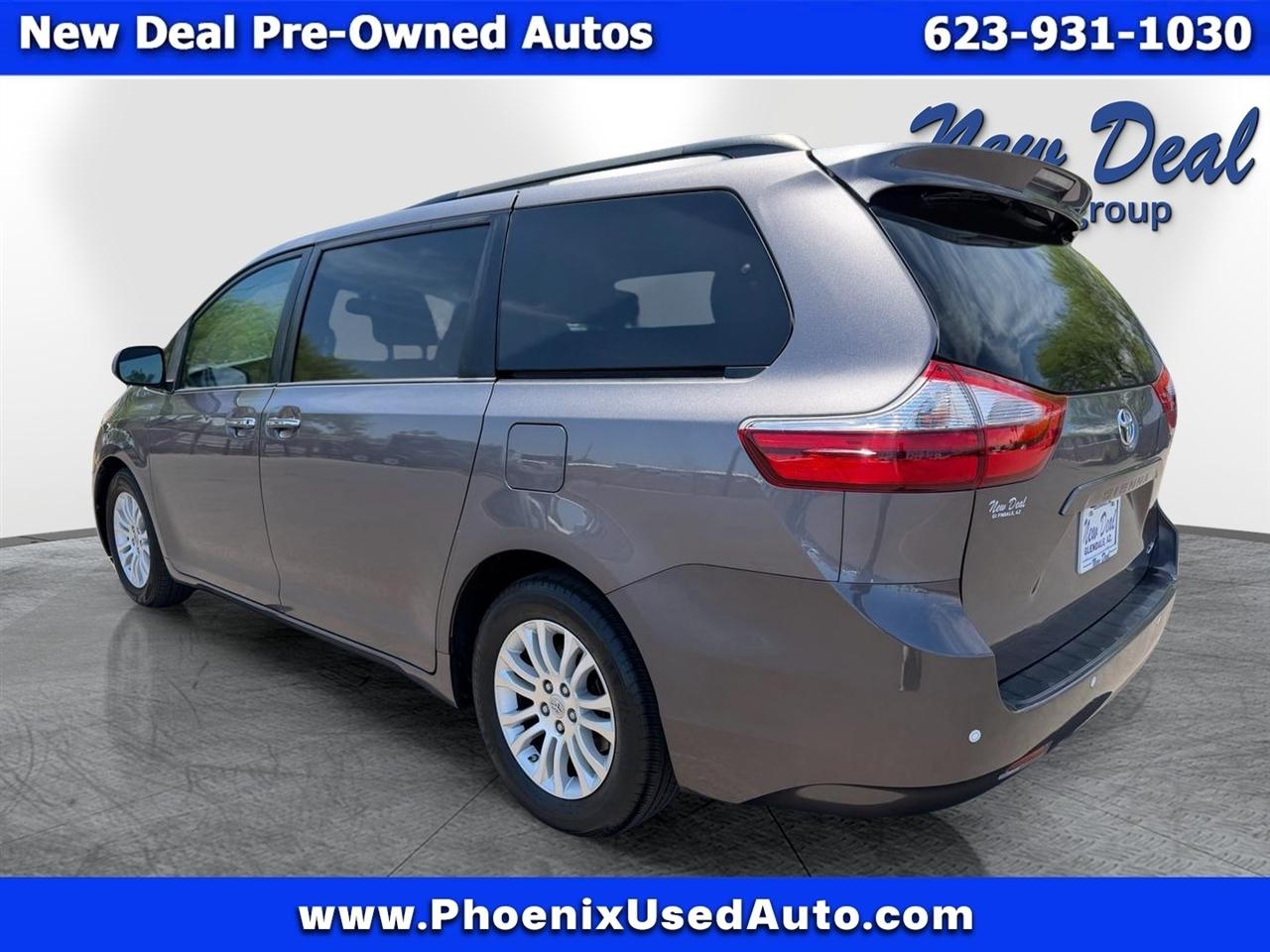 Toyota Sienna XLE FWD 8-Passenger V6 2015