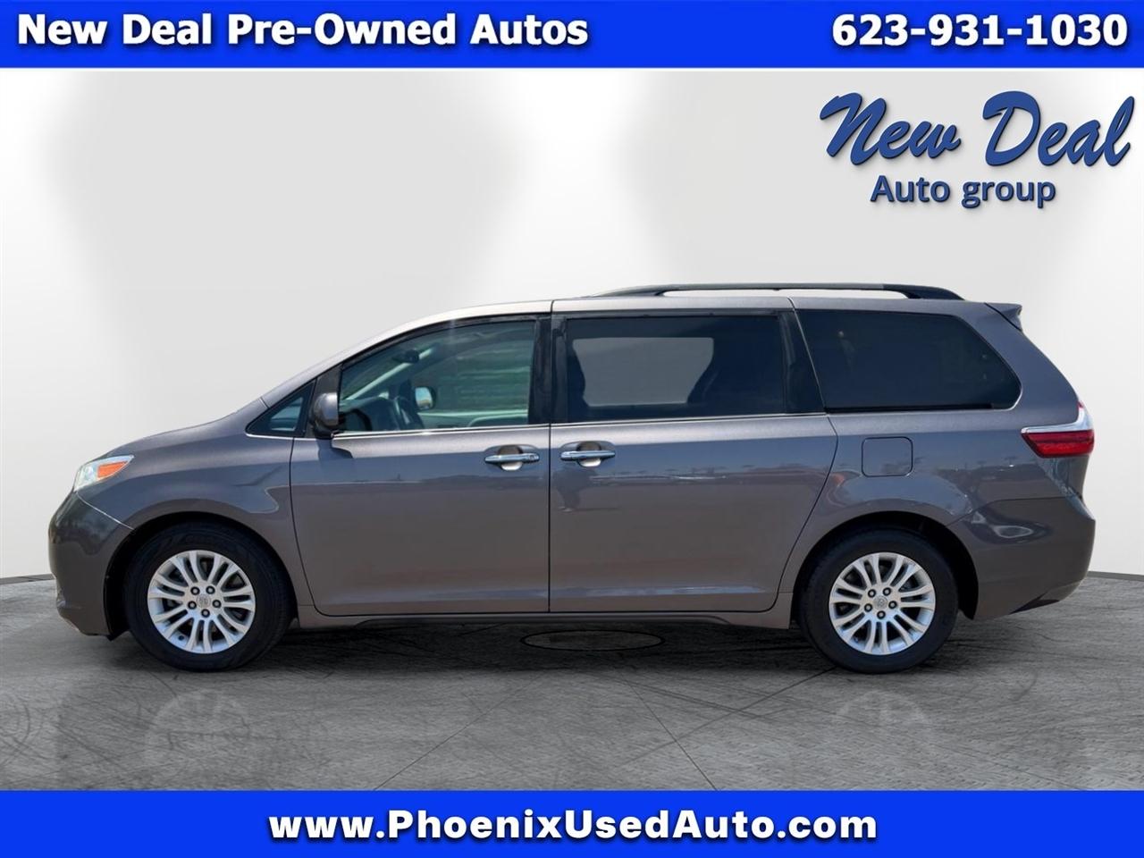 Toyota Sienna XLE FWD 8-Passenger V6 2015