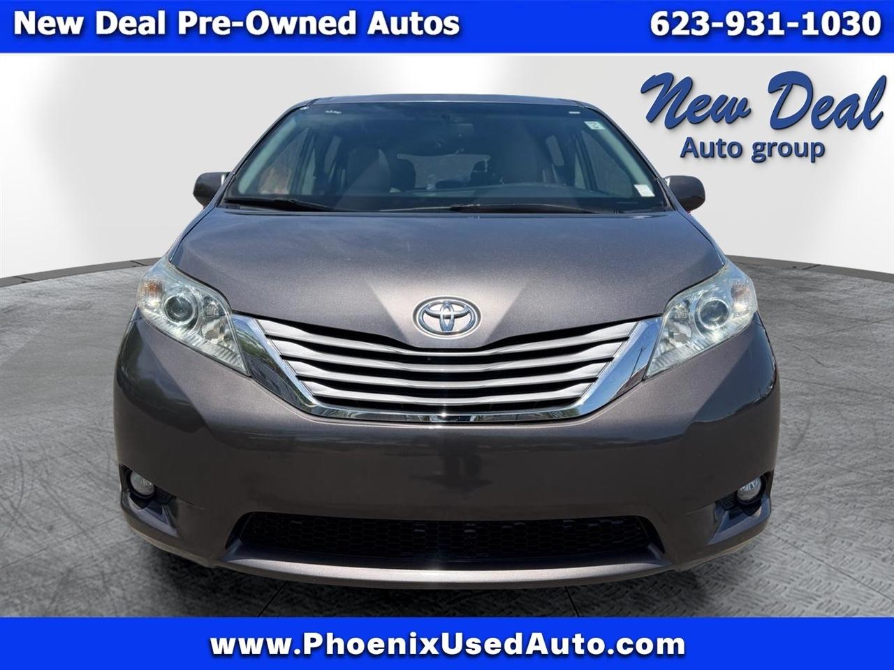 Toyota Sienna XLE FWD 8-Passenger V6 2015